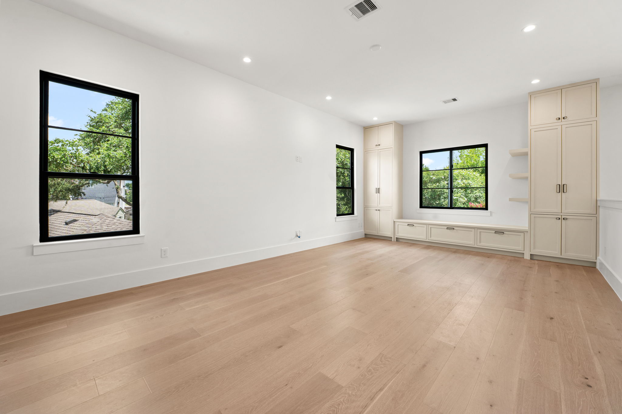 Gallery image 7